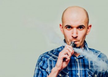 Comment acheter une cigarette électronique quand on est mineur ?