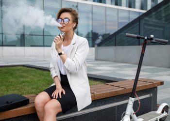 Pourquoi la cigarette électronique fait tousser ?